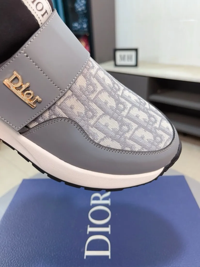 Men's men's shoes 💰438🌹🌹【Dior】Best-selling official website world premiere🔝High-end men's shoes brand official website latest series: The upper is made of imported cowhide with specially designed fabrics➕Mesh breathable lining. Make walking more convenient and comfortable! Compared with the official quality, Midea’s 1:1 replica. Create a fashionable personality to set off your uniqueness! A must-have for trendy men! Classic style. Men's sizes: 38-44.